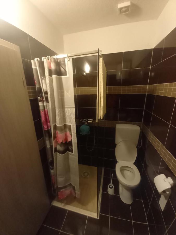 Studio Apartman Sutic Kastel Novi Ngoại thất bức ảnh